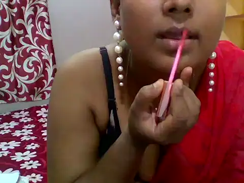 Snapshot of cute_girl007 chatting on June 25, 5:45 am cute girl007 online show from June 25, 5:45 am