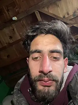 lyath3245 online show from February 4, 8:20 am