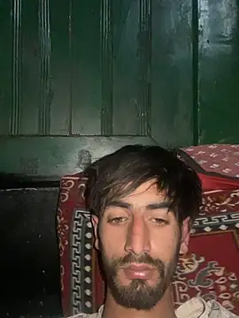 lyath3245 online show from March 7, 2:29 am