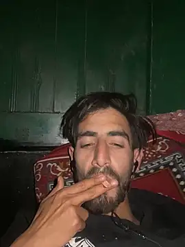 lyath3245 online show from April 2, 7:31 pm