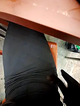 meomeocute online show from December 20, 1:36 pm