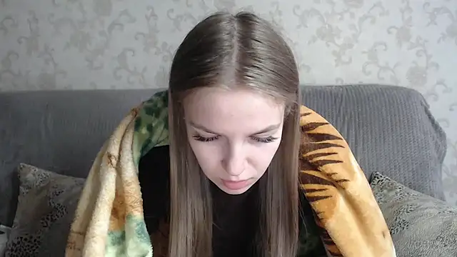 HitGyrl online show from May 13, 1:34 am