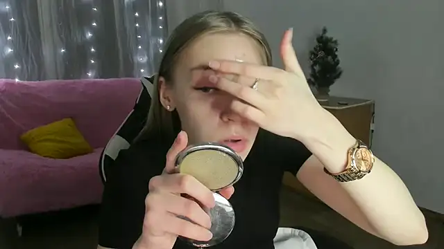 HitGyrl online show from February 7, 1:24 am