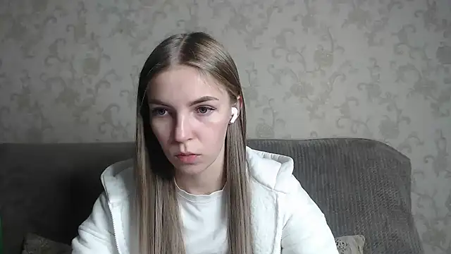 HitGyrl online show from February 26, 12:54 am