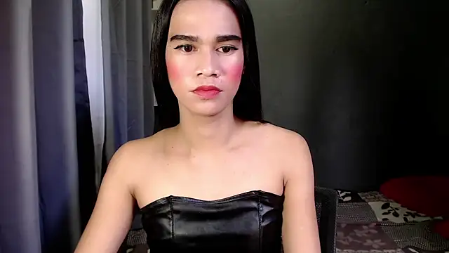 urseductivebarbie xx online show from October 21, 12:32 am