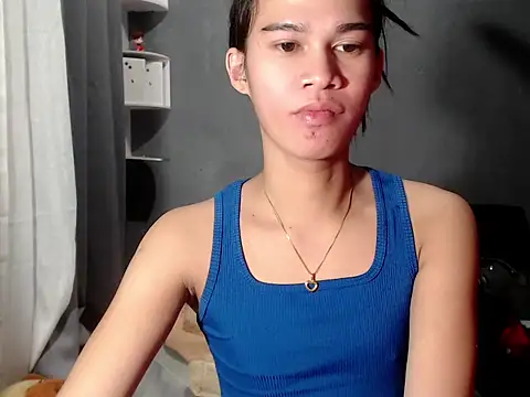 urseductivebarbie xx online show from December 22, 5:24 pm