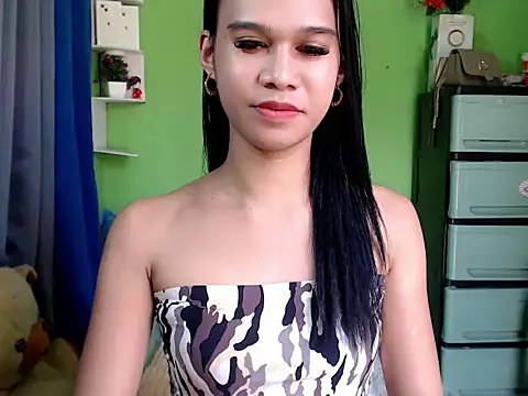 urseductivebarbie xx online show from April 5, 2:29 am