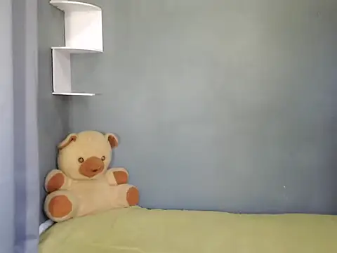 urseductivebarbie xx online show from October 27, 12:11 am