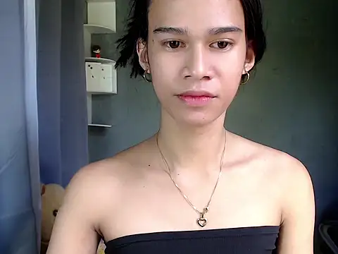 urseductivebarbie xx online show from January 17, 2:37 am