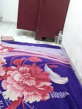 Snapshot of sneha_bebo chatting on October 18, 5:04 pm sneha bebo online show from October 18, 5:04 pm