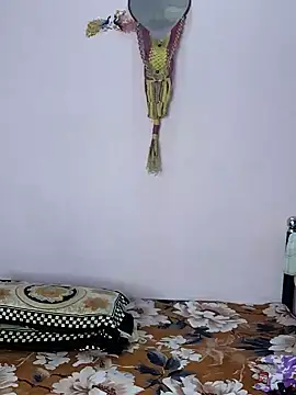 sneha bebo online show from March 15, 1:29 pm