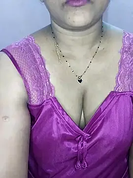Snapshot of sneha_bebo chatting on May 27, 4:03 pm sneha bebo online show from May 27, 4:03 pm