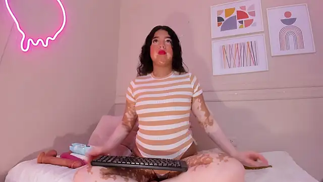  wendy x online show from March 13, 11:37 am