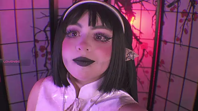 Vanelope sweet  online show from April 4, 3:02 am