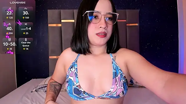 SweetAnya01 online show from November 26, 4:23 am