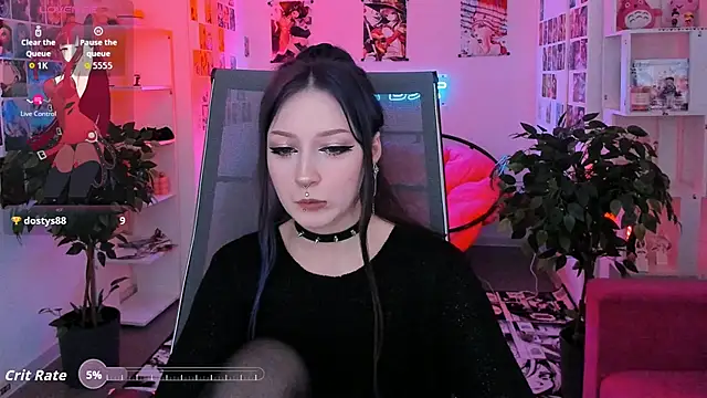Snapshot of LiliLuna chatting on October 12, 4:08 pm LiliLuna online show from October 12, 4:08 pm