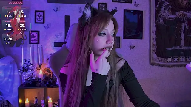 Snapshot of LiliLuna chatting on July 4, 8:02 pm LiliLuna online show from July 4, 8:02 pm