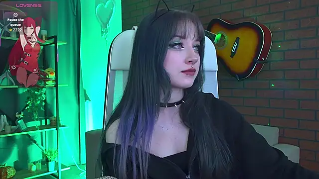 LiliLuna online show from February 20, 3:58 pm