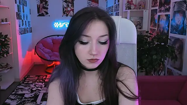 Snapshot of LiliLuna chatting on November 4, 1:04 pm LiliLuna online show from November 4, 1:04 pm