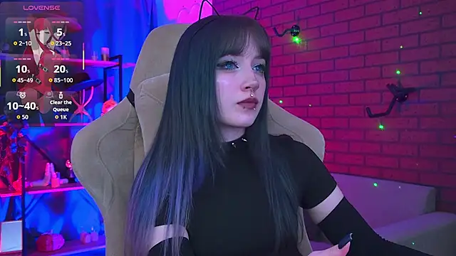 LiliLuna online show from February 21, 4:31 pm