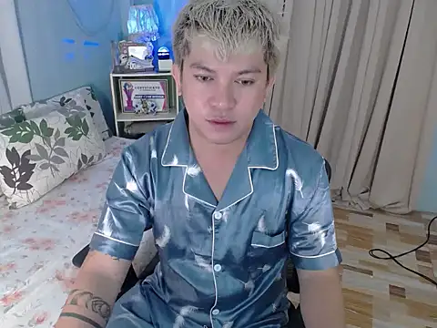 Fuckboii intown online show from November 30, 1:45 pm