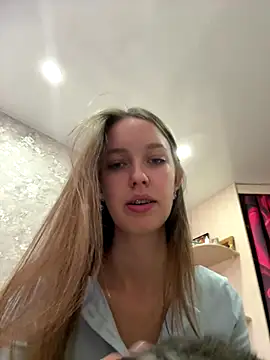 Snapshot of ElliRose chatting on September 19, 5:33 am ElliRose online show from September 19, 5:33 am