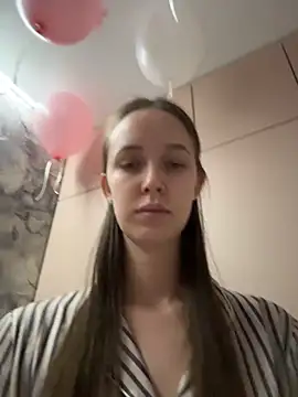 ElliRose online show from February 26, 4:29 pm