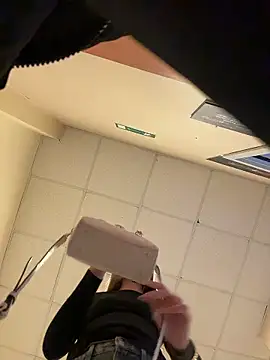 ElliRose online show from January 9, 9:49 am