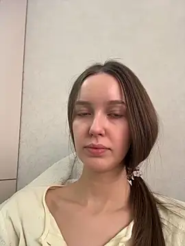 ElliRose online show from January 8, 8:53 am