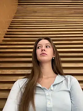 ElliRose online show from November 20, 8:04 am