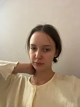 ElliRose online show from January 6, 1:26 pm