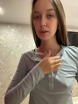 ElliRose online show from November 27, 9:10 am