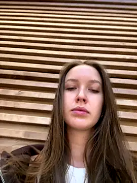 ElliRose online show from November 10, 6:40 am