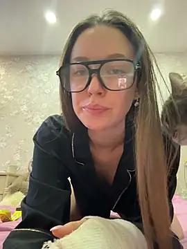 ElliRose online show from November 29, 7:41 am