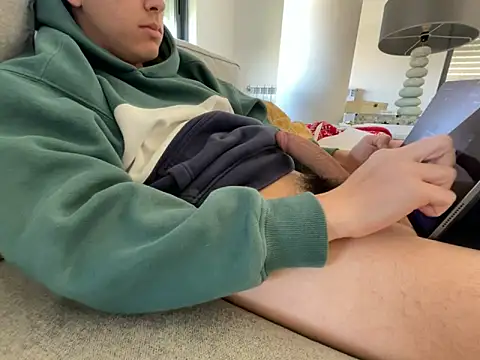 cumman789860 online show from March 12, 3:05 pm