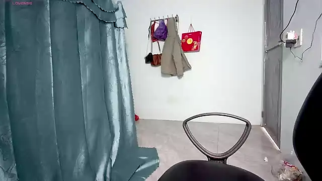  Sara 768 online show from December 1, 8:15 am