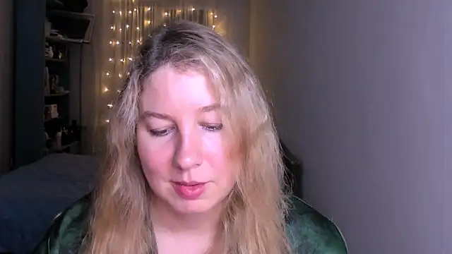 NancySanders online show from April 4, 5:52 pm