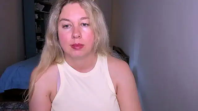 Snapshot of NancySanders chatting on June 19, 5:52 pm NancySanders online show from June 19, 5:52 pm