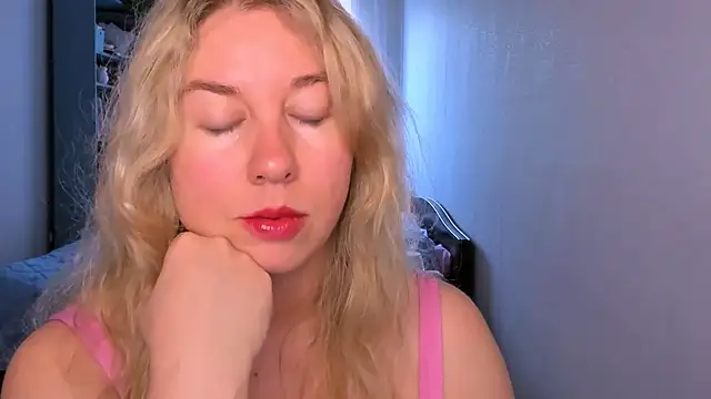 Snapshot of NancySanders chatting on June 10, 2:02 am NancySanders online show from June 10, 2:02 am