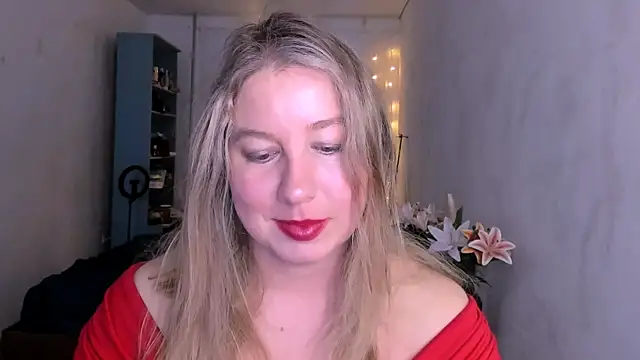 Snapshot of NancySanders chatting on February 14, 6:35 am NancySanders online show from February 14, 6:35 am