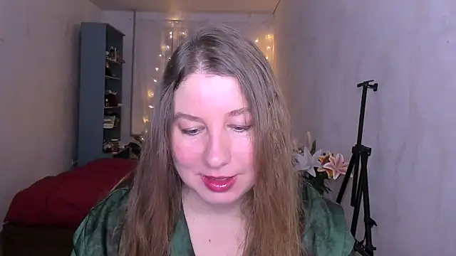 Snapshot of NancySanders chatting on February 5, 4:30 am NancySanders online show from February 5, 4:30 am