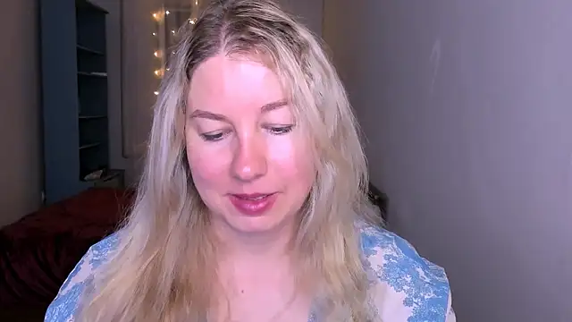 Snapshot of NancySanders chatting on July 6, 8:44 pm NancySanders online show from July 6, 8:44 pm