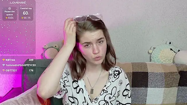 ElzaBlis online show from April 18, 7:07 pm