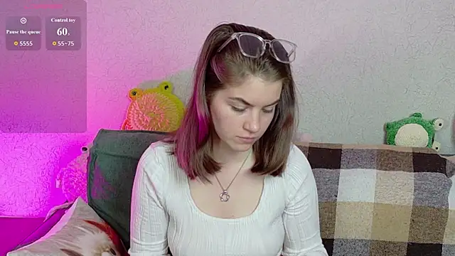 ElzaBlis online show from May 24, 1:11 pm