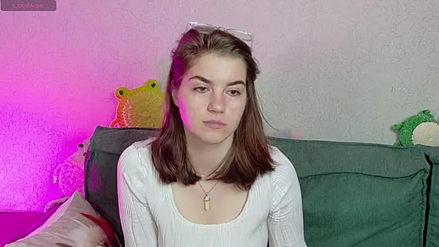 ElzaBlis online show from June 1, 1:11 pm
