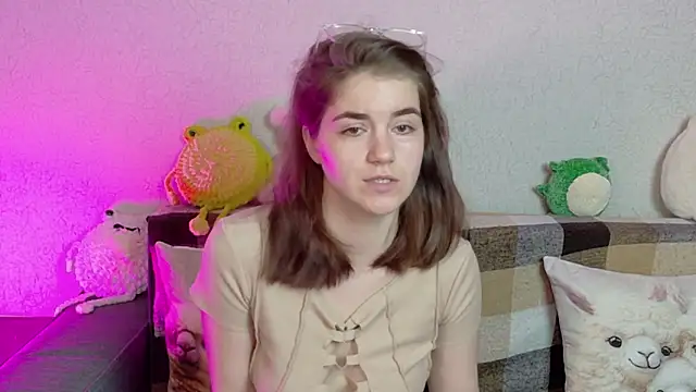 Snapshot of ElzaBlis chatting on June 19, 2:34 pm ElzaBlis online show from June 19, 2:34 pm