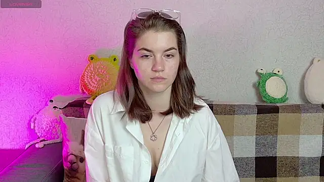Snapshot of ElzaBlis chatting on June 16, 1:22 pm ElzaBlis online show from June 16, 1:22 pm