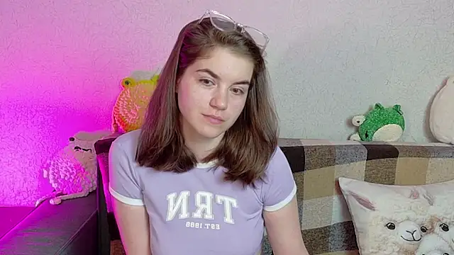 Snapshot of ElzaBlis chatting on June 18, 3:06 pm ElzaBlis online show from June 18, 3:06 pm