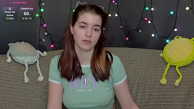 ElzaBlis online show from January 10, 2:56 pm