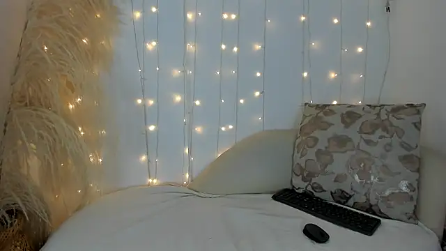 arianna cox   online show from October 4, 7:48 pm